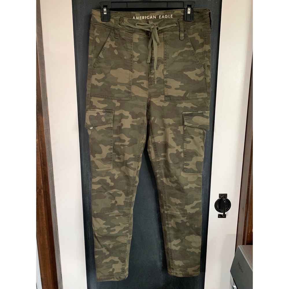 AE cameo high rise crop jeans